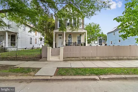 643 Raleigh Pl SE, Washington, DC 20032