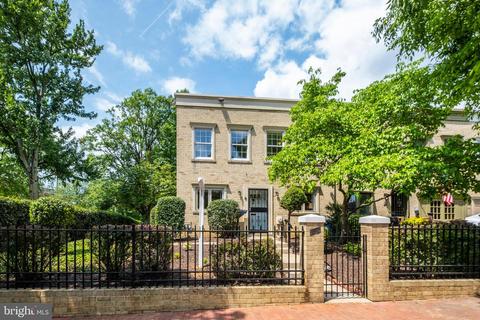 549 5th St SE, Washington, DC 20003