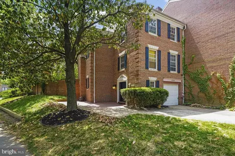 3700 Huntington St NW, Washington, DC 20015