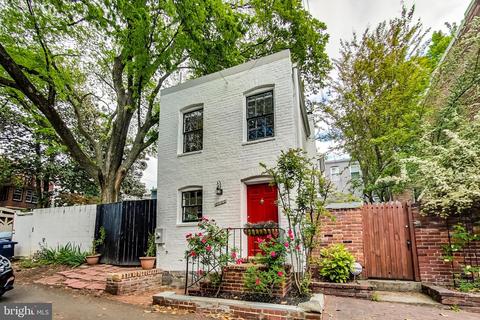 2725 Poplar St NW, Washington, DC 20007