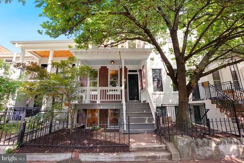 817 10th St NE, Washington, DC 20002