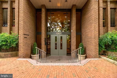 1001 26th St NW #305, Washington, DC 20037