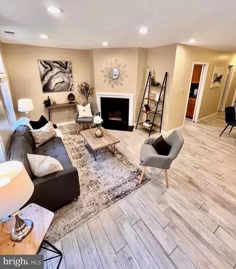 82 15th St NE #82, Washington, DC 20002