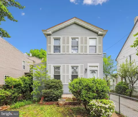 919 Hamilton St NW, Washington, DC 20011