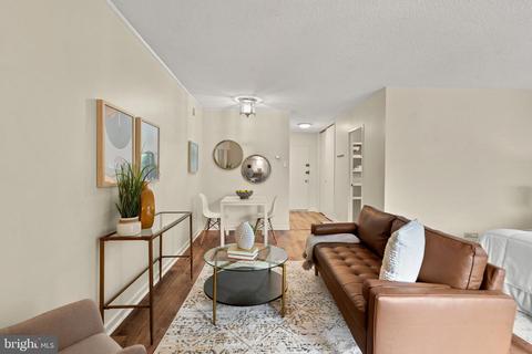 240 M St SW #E303, Washington, DC 20024