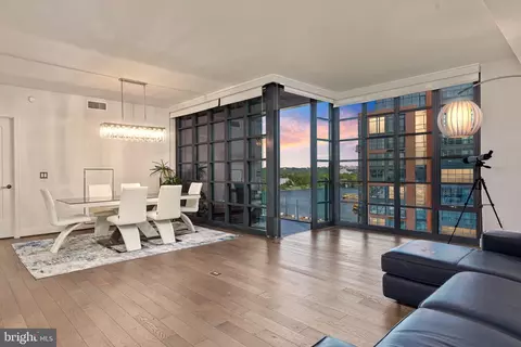 45 Sutton Sq SW #806, Washington, DC 20024