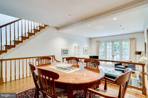 4431 Macarthur Blvd NW, Washington, DC 20007 photo 7