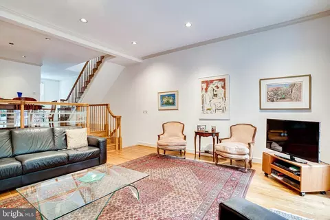 4431 Macarthur Blvd NW, Washington, DC 20007 photo 19