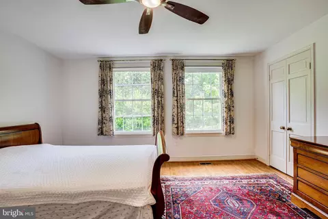 4431 Macarthur Blvd NW, Washington, DC 20007 photo 28