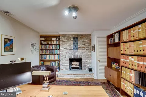 4431 Macarthur Blvd NW, Washington, DC 20007 photo 51