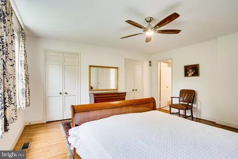 4431 Macarthur Blvd NW, Washington, DC 20007 photo 32
