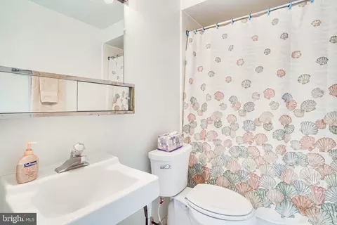 4431 Macarthur Blvd NW, Washington, DC 20007 photo 42