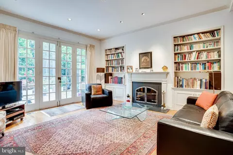 4431 Macarthur Blvd NW, Washington, DC 20007 photo 14