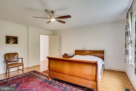 4431 Macarthur Blvd NW, Washington, DC 20007 photo 31