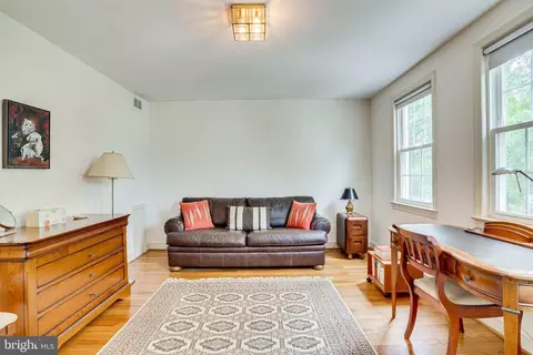 4431 Macarthur Blvd NW, Washington, DC 20007 photo 37