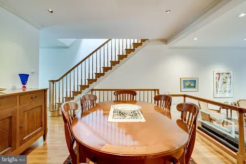 4431 Macarthur Blvd NW, Washington, DC 20007 photo 10