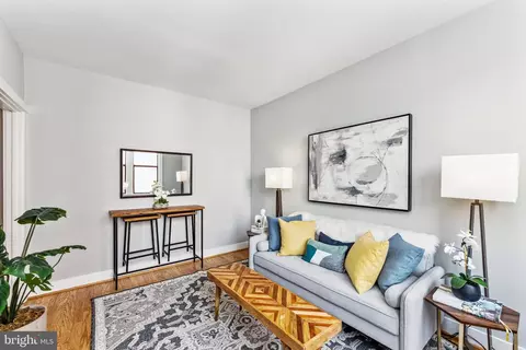 7 18th St SE #204, Washington, DC 20003