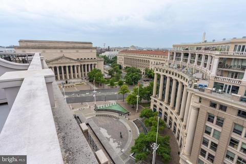 701 Pennsylvania Ave NW #PH22, Washington, DC 20004