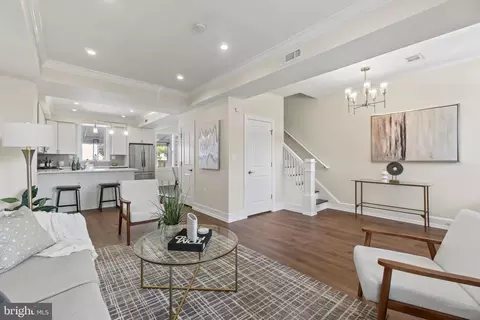 3129 Warder St NW, Washington, DC 20010