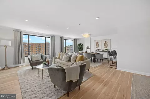 2501 Calvert St NW #806, Washington, DC 20008