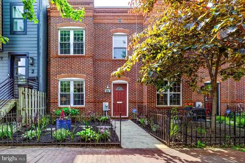 810 10th St NE, Washington, DC 20002