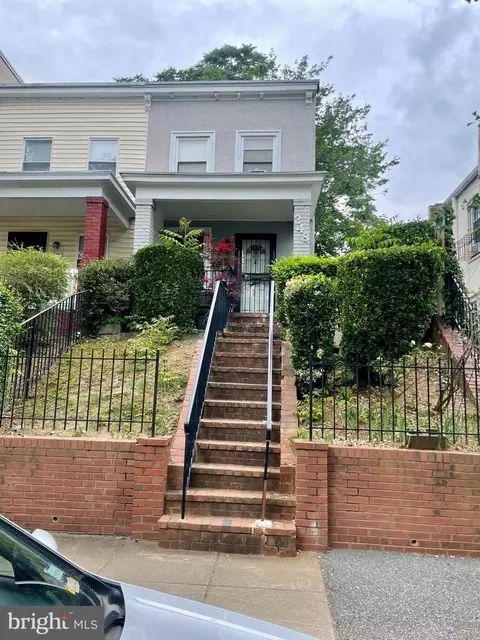 248 14th Pl NE, Washington, DC 20002