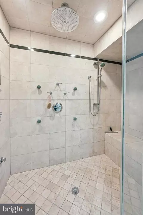 4433 Macarthur Blvd NW, Washington, DC 20007 photo 19