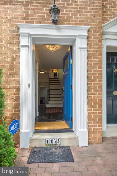 4433 Macarthur Blvd NW, Washington, DC 20007 photo 2