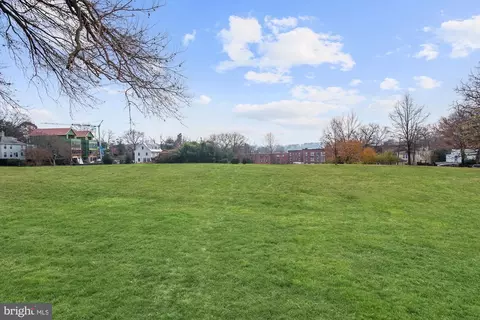 4433 Macarthur Blvd NW, Washington, DC 20007 photo 43