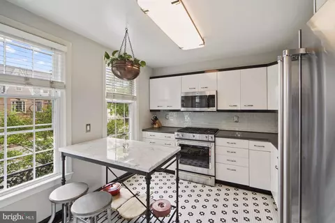 4433 Macarthur Blvd NW, Washington, DC 20007 photo 4