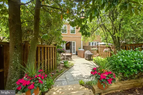 4433 Macarthur Blvd NW, Washington, DC 20007 photo 34