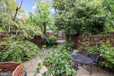 4433 Macarthur Blvd NW, Washington, DC 20007 photo 38