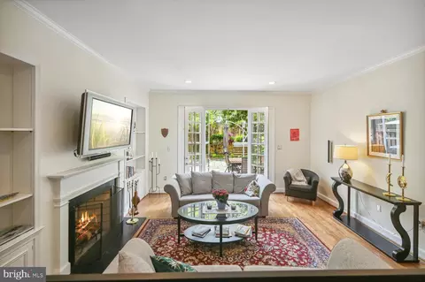4433 Macarthur Blvd NW, Washington, DC 20007 photo 9