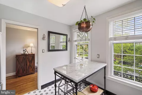 4433 Macarthur Blvd NW, Washington, DC 20007 photo 6