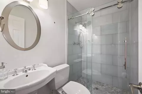 4433 Macarthur Blvd NW, Washington, DC 20007 photo 28