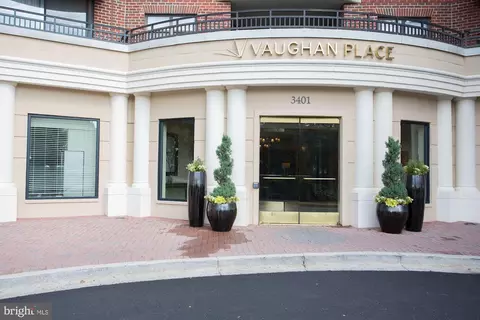 34013420 38th St NW #407, Washington, DC 20016