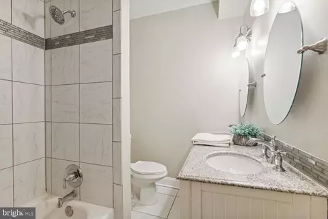 907 11th St NE, Washington, DC 20002 photo 34