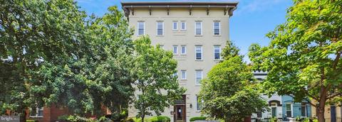 676 4th St NE #406, Washington, DC 20002