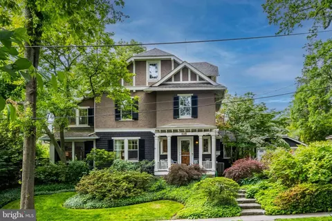3802 Jocelyn St NW, Washington, DC 20015