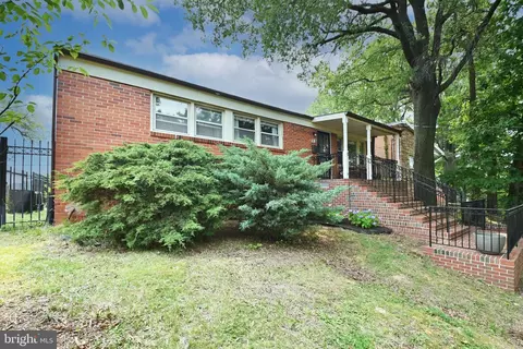 22 52nd St SE, Washington, DC 20019