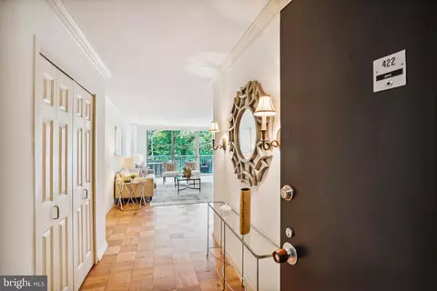 3001 Veazey Ter NW #422, Washington, DC 20008
