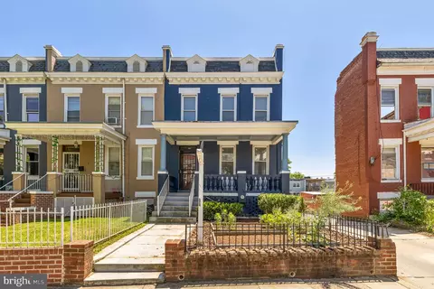 614 Kenyon St NW, Washington, DC 20010
