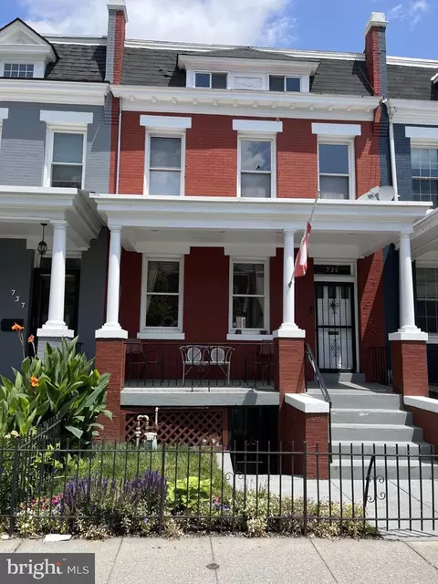 735 Park Rd NW, Washington, DC 20010