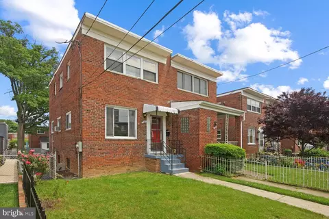 7547 9th St NW, Washington, DC 20012