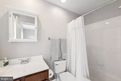 415 K St SE, Washington, DC 20003 photo 19