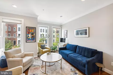 415 K St SE, Washington, DC 20003 photo 4