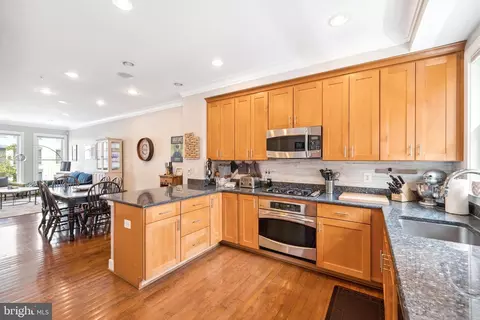 415 K St SE, Washington, DC 20003 photo 8