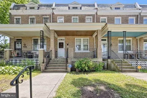 714 Webster St NW, Washington, DC 20011