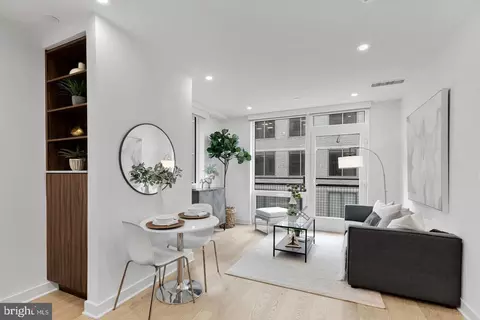 37 L St SE #1006, Washington, DC 20003