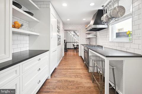 408 E Capitol St NE, Washington, DC 20003 photo 9